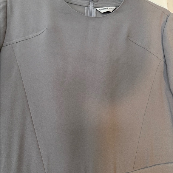 The Mount Dennis Structured Dress - Picture 4 of 5